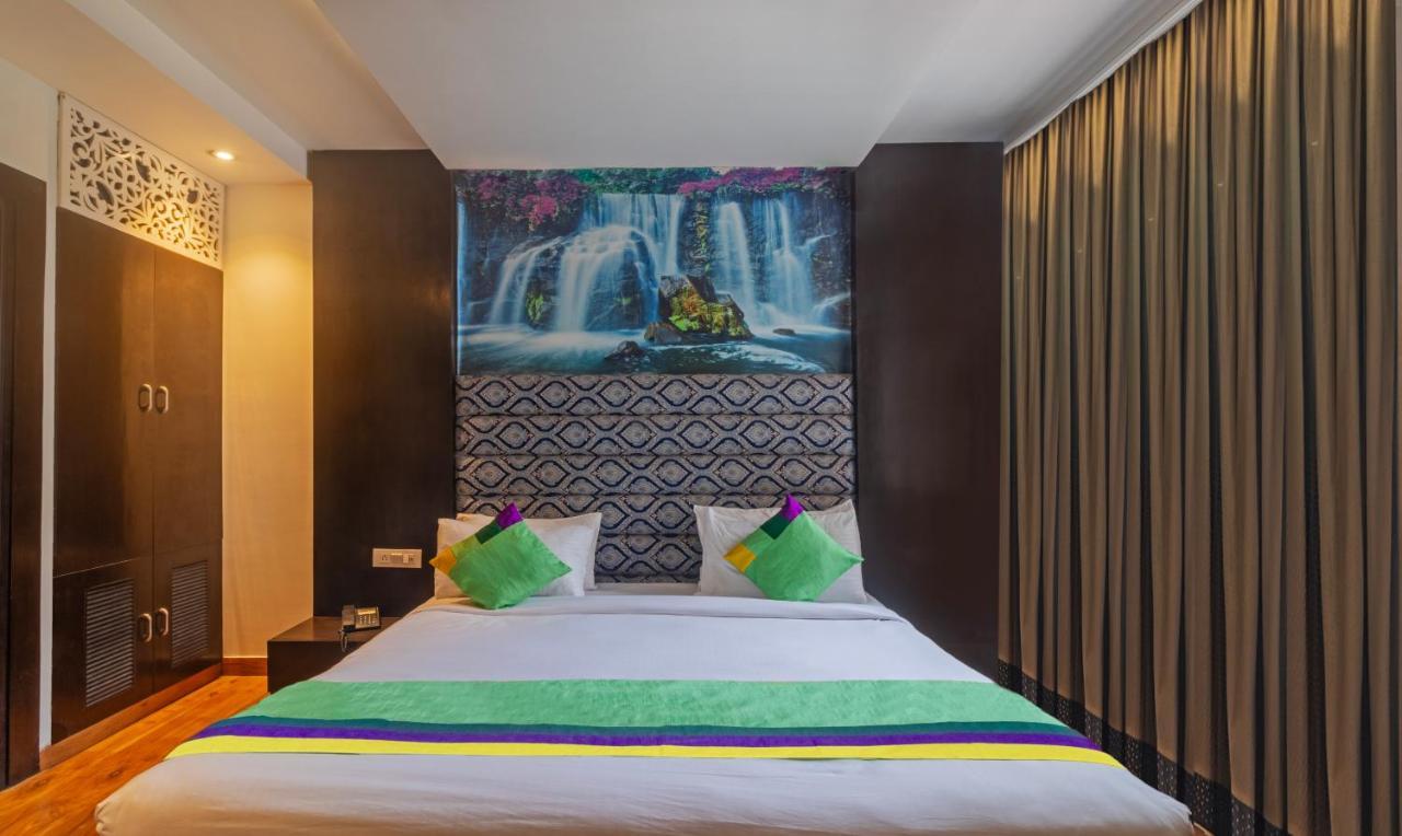 Treebo The Royal Taj, Near Taj Mahal Hotel Агра Екстериор снимка