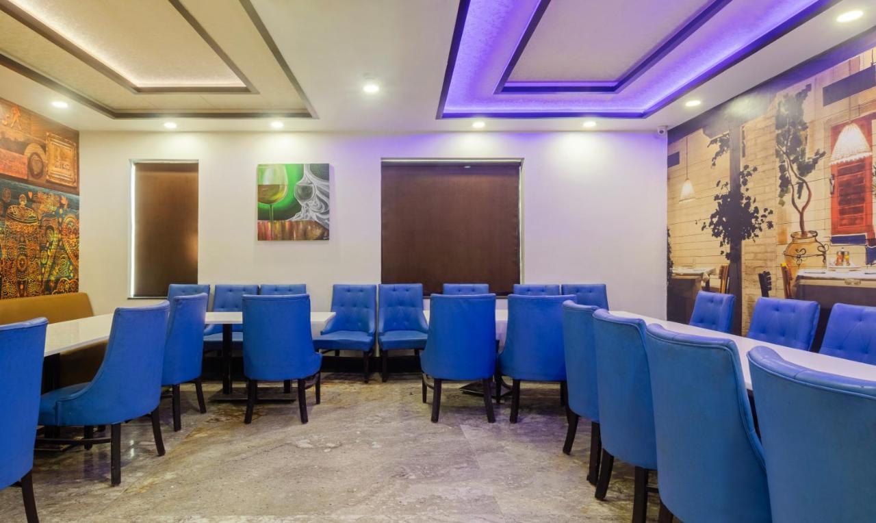 Treebo The Royal Taj, Near Taj Mahal Hotel Агра Екстериор снимка